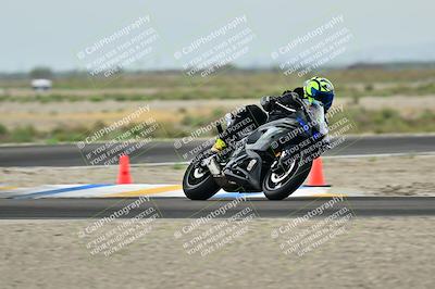 media/Apr-18-2025-TrackDaz (Fri) [[45f5874c44]]/C Group/Session 1 (Turn 7)/